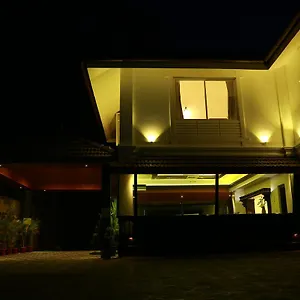 Olive Periyar Aparthotel