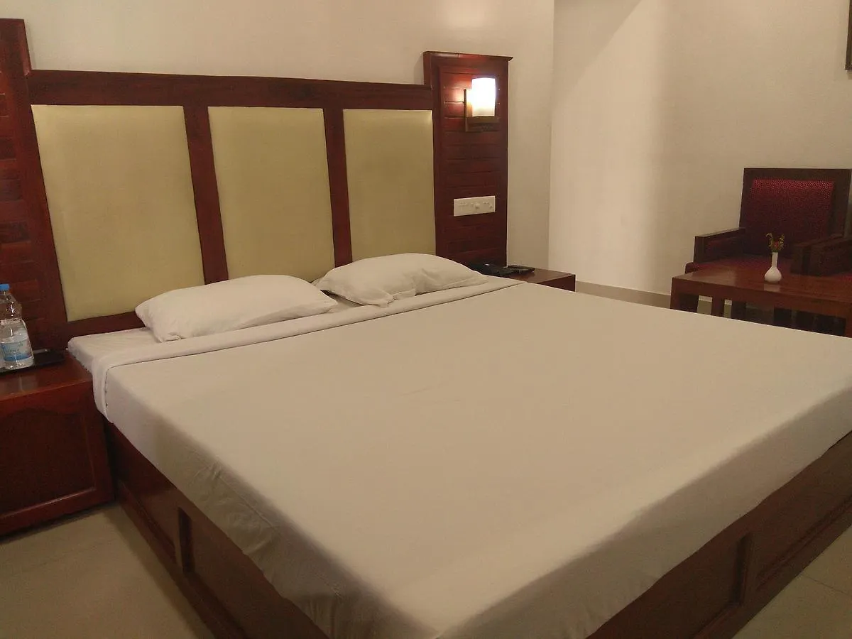 Hotel Sandra Palace Thekkady
